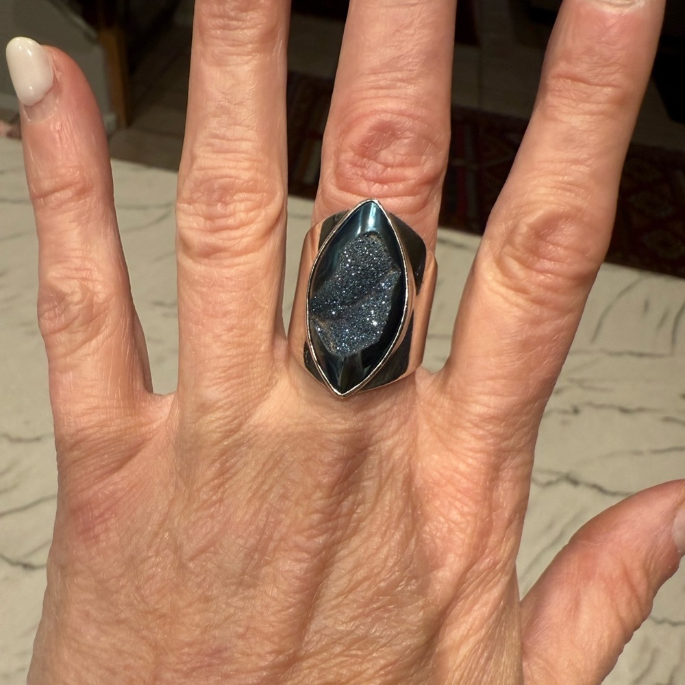 Sterling Silver and Druze Ring Signed by Artist - Picture 16 of 16